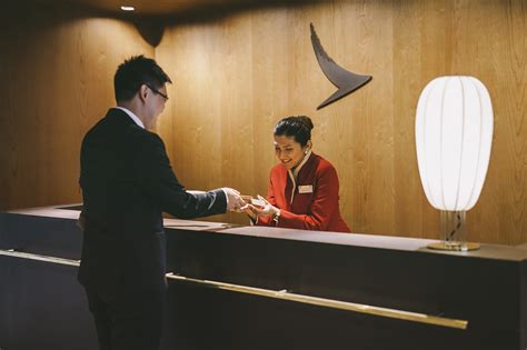 cathay pacific marco polo hotline